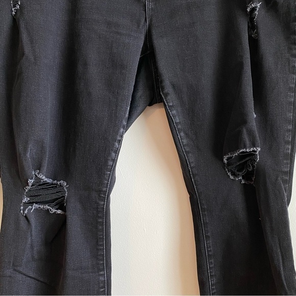 Old Navy Womens Pop Icon Skinny Mid-Rise Black Distressed Jeans Plus Size 24 - Picture 9 of 13